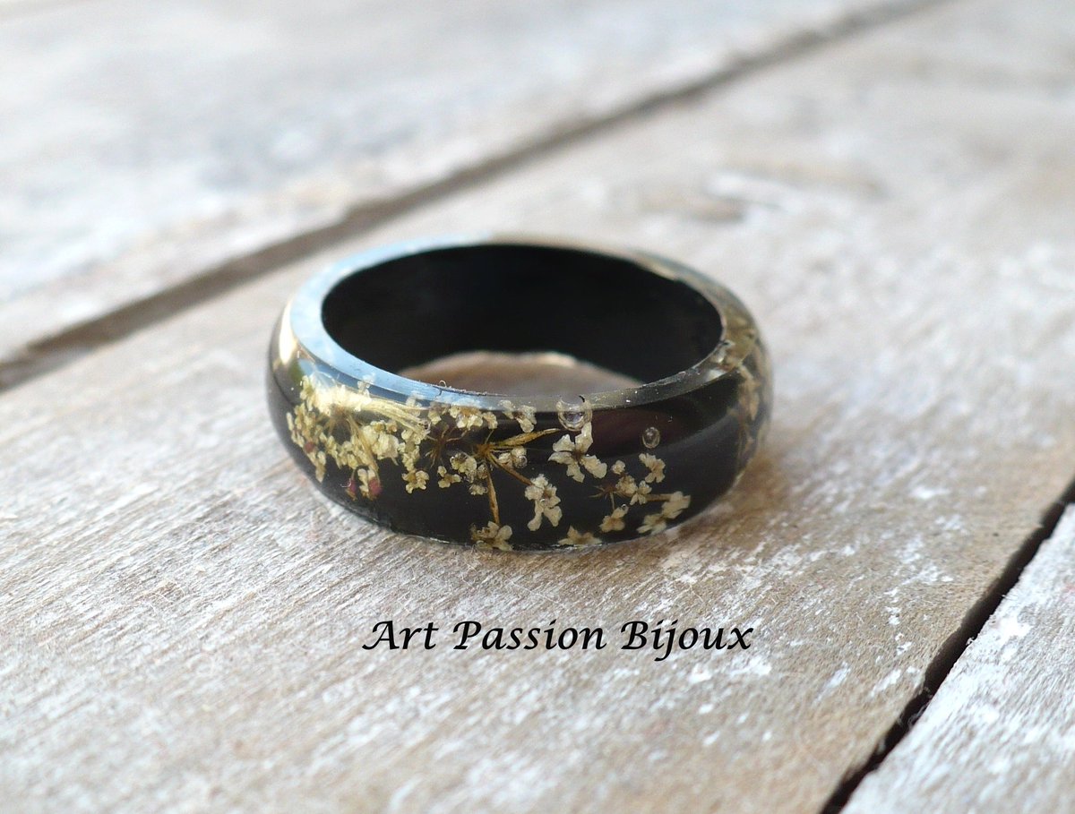 ArtPassionBijou's tweet photo. #ArtPassionBijoux #italian #handmade #jewelry inspired by #art and #nature - Real pressed #flowers in #ecofriendly #resin ring, available on #etsy
#resinlover #resinworld #epoxyresin #hippie #hippiestyle #etsyjewelry #jewelrydesign
https://t.co/pSy1hHXDsl https://t.co/WSy1oTdj6t
