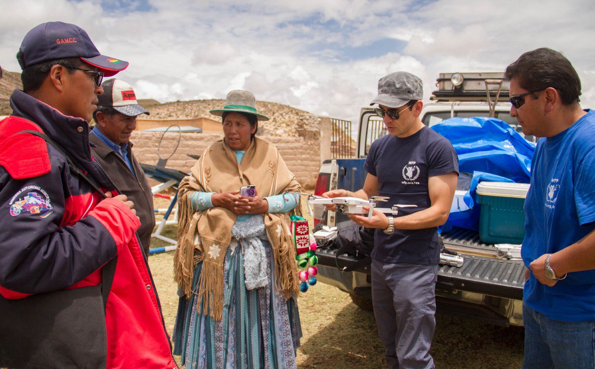 WFP_UK's tweet photo. Mapping 800,000 square metres in about 30 minutes – Find out how #WFPdrones compliment #Bolivia 🇧🇴 's early warning systems and help safeguard the livelihoods of remote rural communities: https://t.co/ue7ZVg7Dc9 https://t.co/a2nET4ZGZY