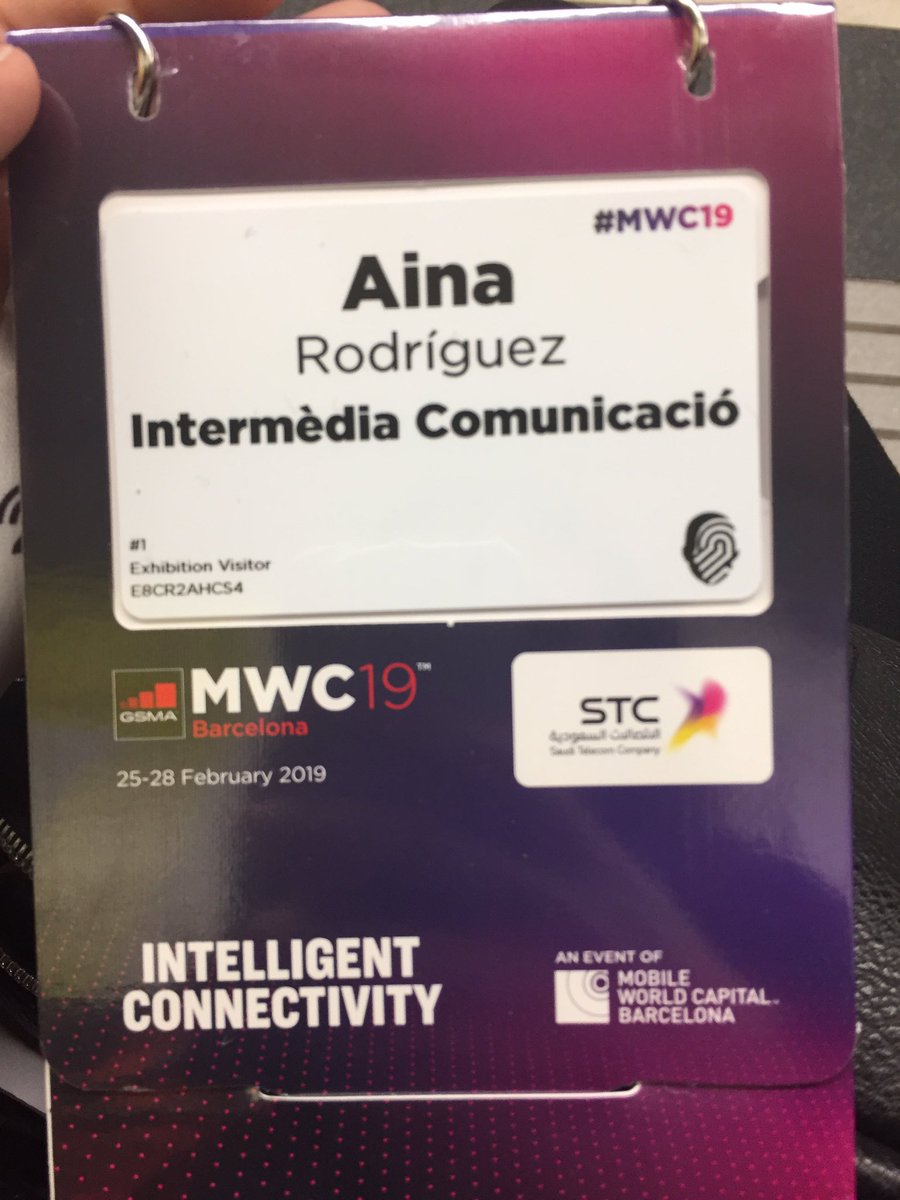 ainardz's tweet photo. ‘Technology Matters’ és l’eslògan del #mlunch19 d’enguany. Com ha dit @NadiaCalvino en la seva intervenció, esperem que l’any vinent ‘people’ s’afegeixi a l’equació 🚀#mwc19 https://t.co/vI3oOIBLiz
