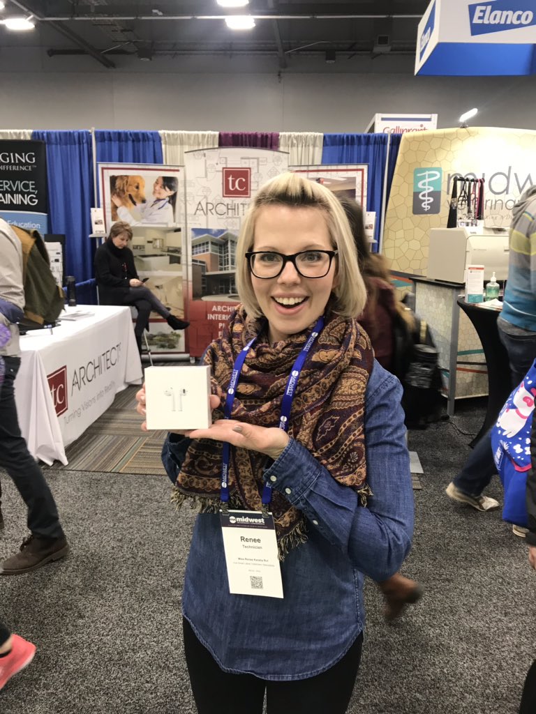 svpmeds's tweet photo. Winner winner! Congratulations Renee! Enjoy your AirPods. #2019mvc  #enjoyment #veterinarian https://t.co/DF7qTtsDHV