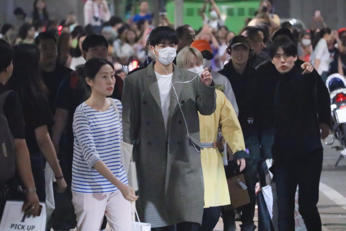 mochymj's tweet photo. จุนเน่ของพี่ ㅠㅠㅠㅠㅠㅠ 💓 #iKON #아이콘 #WelcomeiKONtoThaiGalaxy #구준회 #JUNHOE https://t.co/cQiLn7fnTV