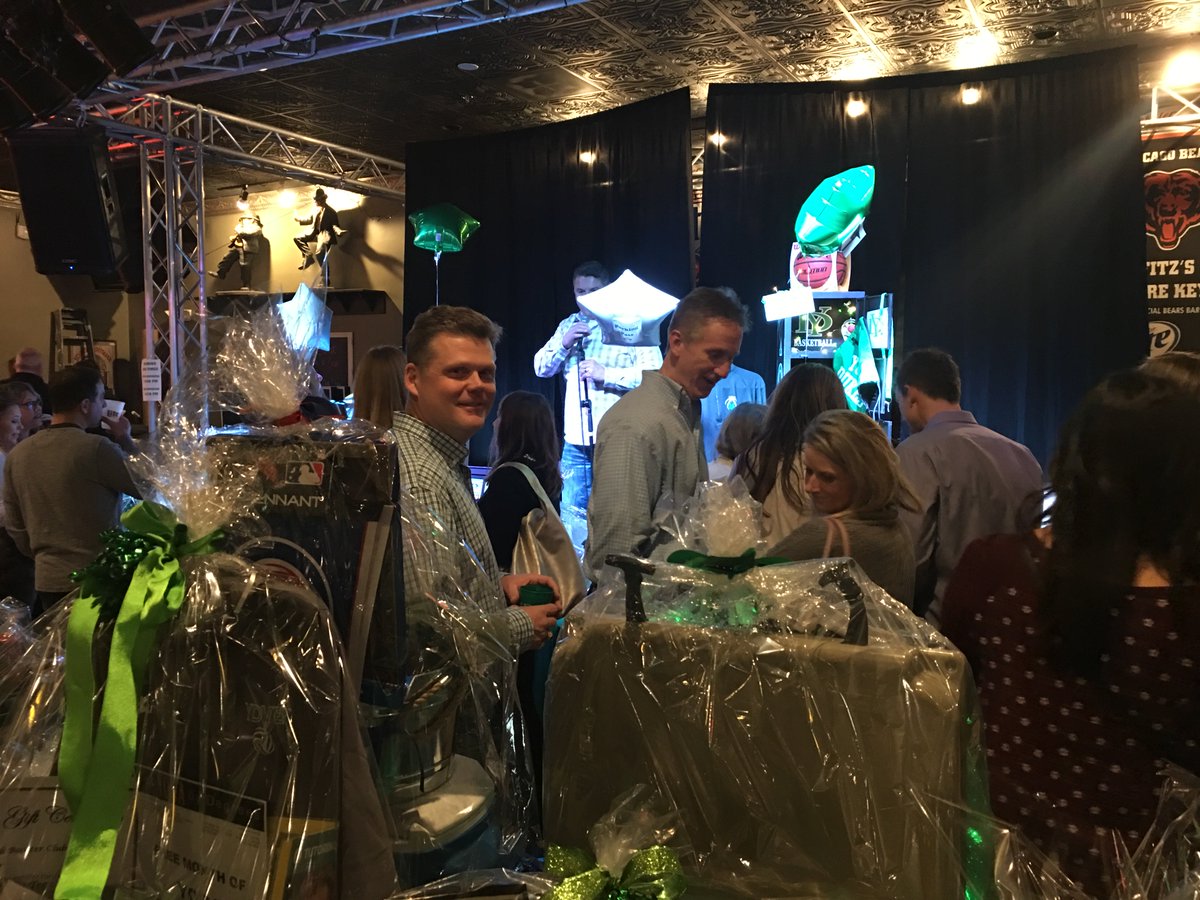 _gordon205's tweet photo. Congrats to the York Athletic Boosters for another great Green Scene. Appreciate the many volunteers who put the event together to benefit all sports at York. #Foundationsofsuccess https://t.co/JVc6iK27RH