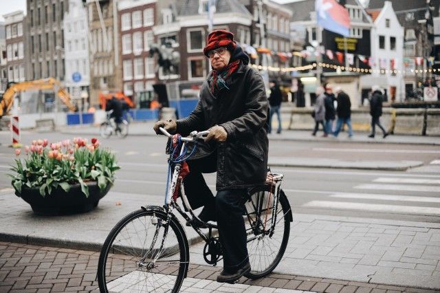 MobileHelpNow's tweet image. Fact: Lack of transportation can discourage #aginginplace and push seniors into residential care before they are ready.
Check out this @Forbes article about expanding transportation to include older adults. buff.ly/2V9xAVm
#MobileHelp #MobileHelpNow #MobileHelpHero