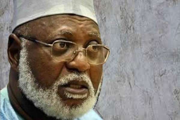 Chronicles_ng's tweet photo. Nigeria Decides: Abubakar speaks on election results, tells losers what to do https://t.co/Gwylw3t2PV