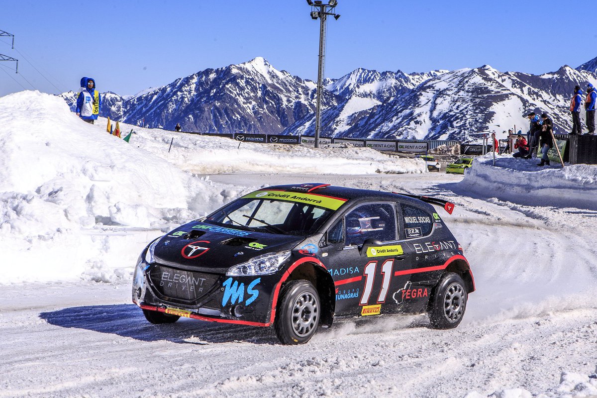 Emoción en GS hasta la ultima carrera.Donde SOCIAS y ROGER CHALMETA lucharan para adjudicar-se el campeonato

1. Miquel SOCIAS 🇪🇸 ELEGANT DRIVER 
2. Pedro FONT 🇪🇸 ELEGANT DRIVER 
3. Marc GUTIERREZ 🇦🇩 TOTCAR SPORT 
4. Kris MEEKE 🇮🇪 TOTCAR SPORT 
5. Alvaro RODRIGUEZ 🇪🇸 TOTCAR SPORT