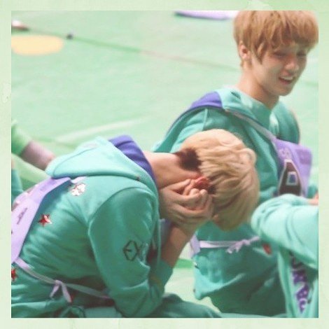 SeluArmastus's tweet photo. Touching your jaw is my favorite part, and only I can touch it, not with others 🐣🦌
#hunhan #hunhanff #hunhanshipper #hunhanfanart #hunhanmoment #hunhanmonth #hunhanmeme #hunhanforever #hunhancouple #hunhanedit #hunhanreal #oohsehun #sehun #ohsehun #luhan #lulu #exo #exol #selu https://t.co/1u7eakEzBj
