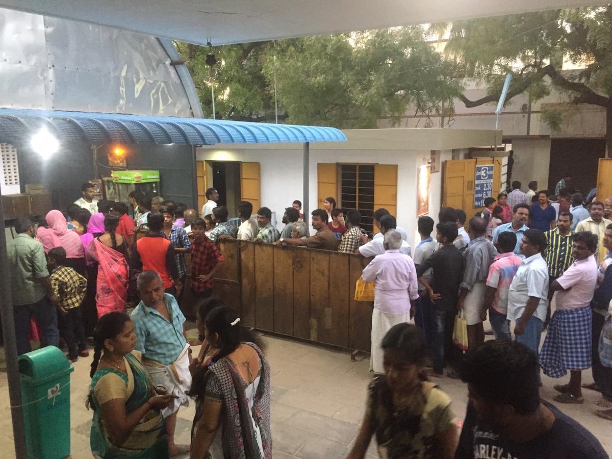KallanaiTheatre's tweet photo. It was houseful show for us 😍😍
Added extra chairs to accommodate audience ✌🏻✌🏻(overflow ) #IndustryHitViswasam 
@LMKMovieManiac @itisprashanth @sekartweets @rameshlaus 
#Viswasam https://t.co/XkLYrlyMOK