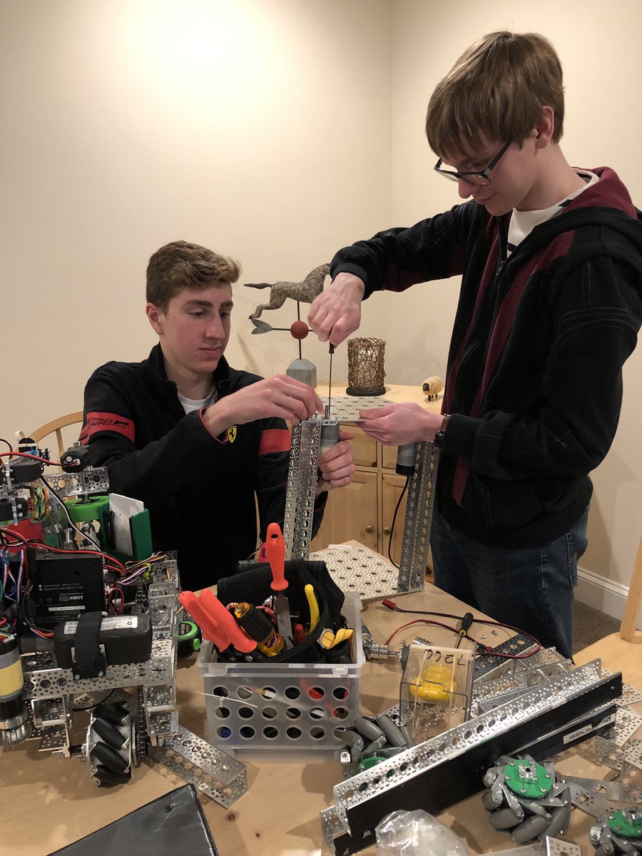 GearGrindersFTC's tweet photo. Preparation for Maryland States!! #OmgRobots #firsttechchallenge #ftc https://t.co/T5FCtIImC3