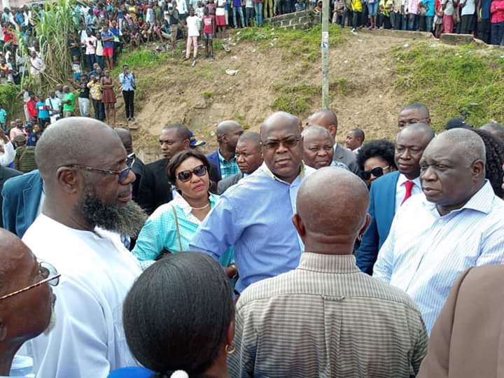 JBC243's tweet photo. #RDC le président de la République était à Badiadingi ce dimanche pour faire le constat des dégâts de l'érosion sur l'arrêt "Zappé" et lancé les travaux de réhabilitation qui dureront un mois au maximum. #JBC https://t.co/b6KAMb7Z57