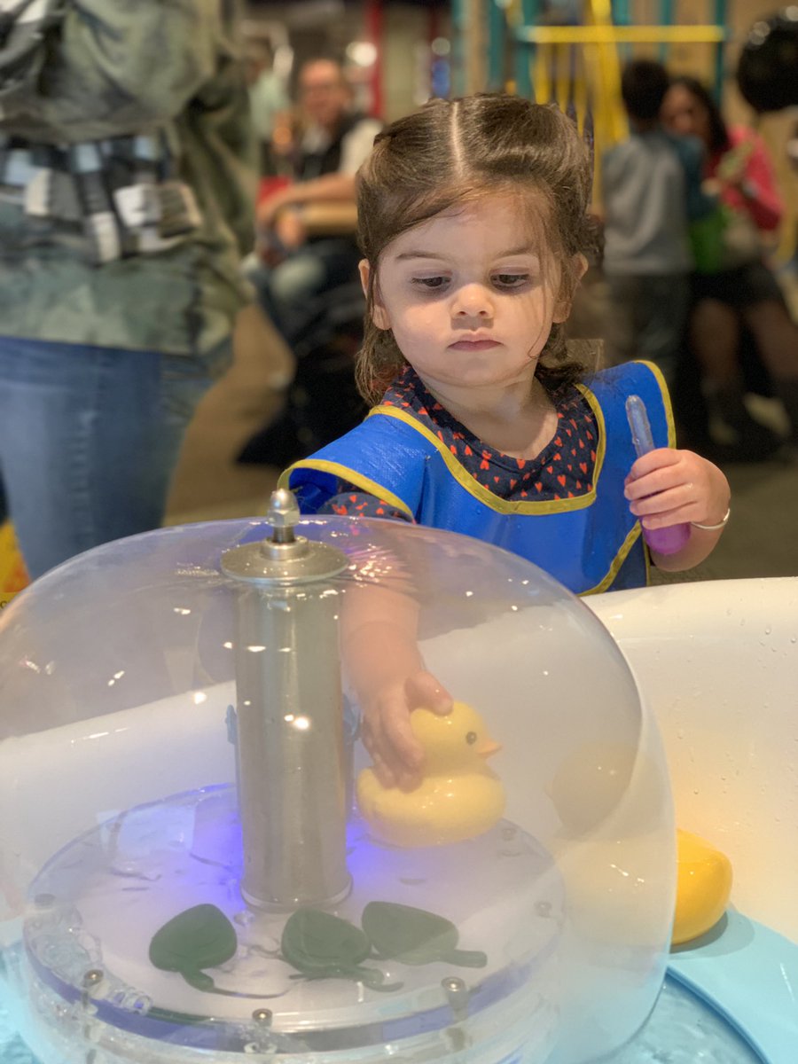 LBDonatelli's tweet photo. When your mom is a science teacher, you go to science centers on your weekend trips. #TeacherKidProblems #nevertooyoung #InquiryIsEverywhere  #LearningIsFun https://t.co/a4sbt5Z99S