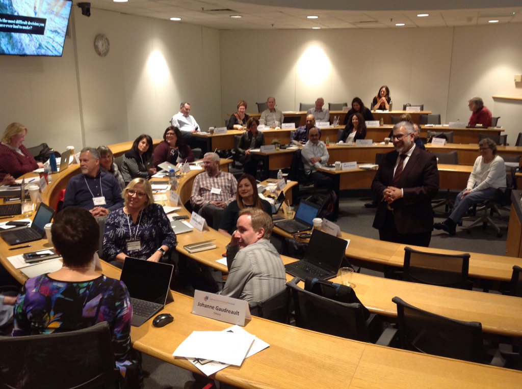 RodThompson18's tweet photo. @S_Nouman_Ashraf starts off #OutstandingPrincipals @RotmanExecutive for 2019 @TLPCanada with 30 Canadian Principals https://t.co/fN4WbbZTkR