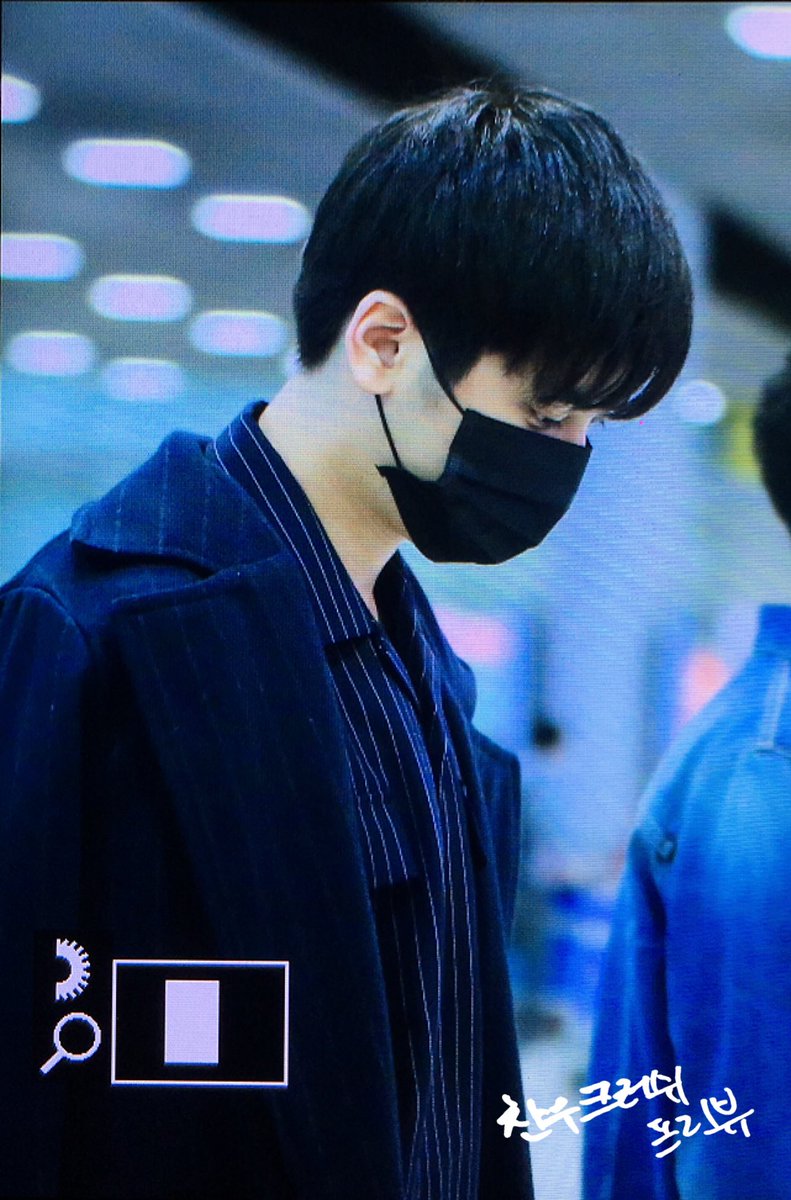 ChanwooCrush_'s tweet photo. [Preview] 190224 BKK. 푹 쉬고 낼 홧팅!
@iKON_chan_w000 
#iKON #CHANWOO #CHAN #아이콘  #정찬우 #チャヌ #찬우크러쉬 https://t.co/S8w3eF4Kvv