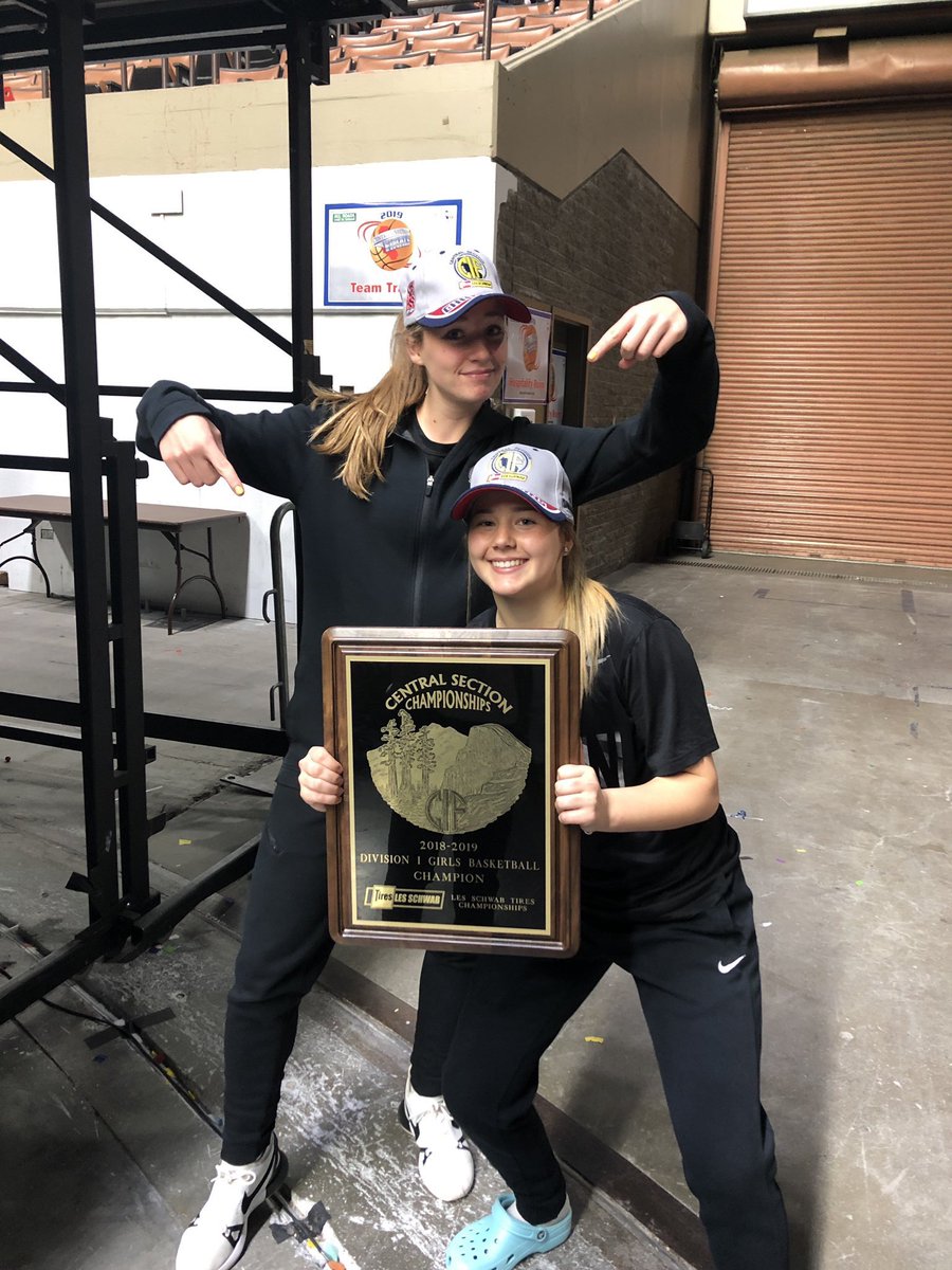 alexasydney10's tweet image. Ring season!💍 #7peat