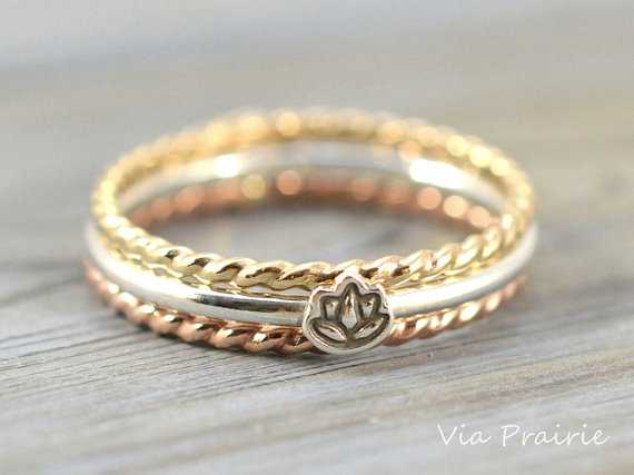 ViaPrairie's tweet photo. Lotus flower ring, Tri-color narrow rings, 

#DaintyLotusstacks, #GoldnarrowRings, #Rosegold #Yogajewelry, #ZenReikigift https://t.co/TCpT9JO1dR