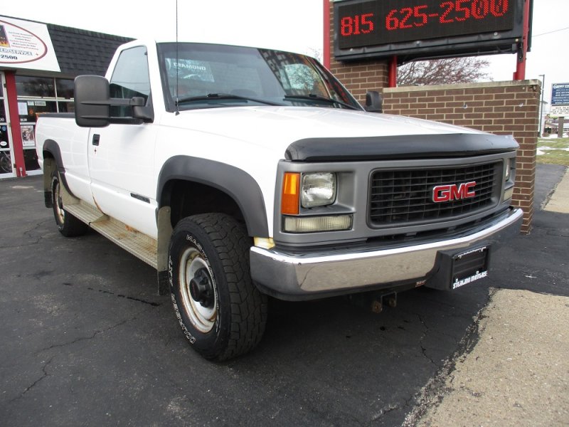 DailyautoU's tweet photo. 2000 GMC 3500 4X4 Regular Cab with Lift Gate: https://t.co/Dt8grnT3o0 #automotive #trucks #gmc #gmc3500 #autoclassifieds #trucksforsale #usedtrucks #dailyauto #dailyautous https://t.co/fFEfaxb80c