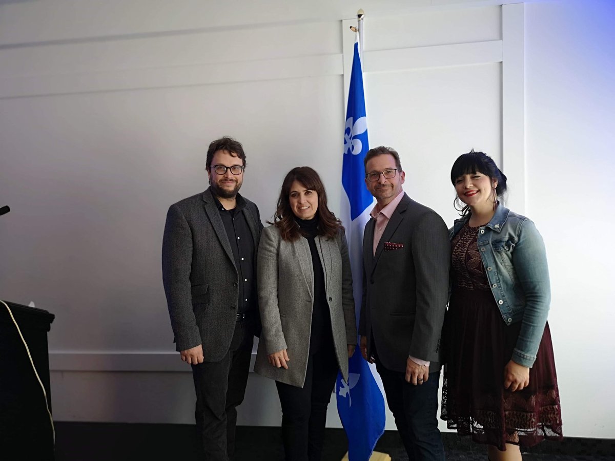 BlocQuebecois's tweet photo. On poursuit avec l’activité de financement du #BlocQC de #Joliette! Un après-midi en excellente compagnie... Octobre 2019 n’a qu’à bien se tenir. ⁦:) ⁦@yfblanchet⁩ ⁦@GillMarilene⁩ ⁦@Gabriel_SMarie⁩ ⁦@vhivon⁩ #Bloc2019 #polcan #polqc https://t.co/XkIoAV8o97