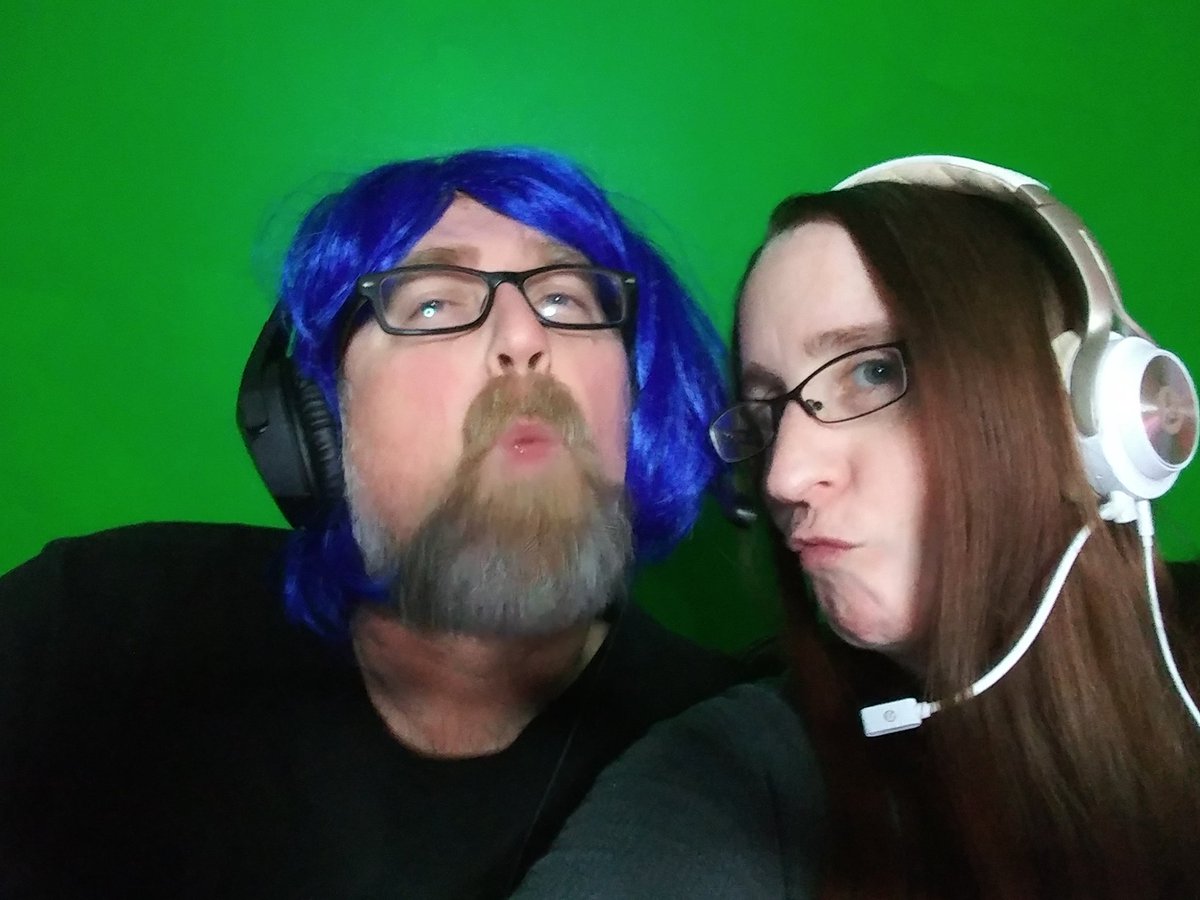 XenAndCL's tweet photo. Thanks for a great stream today! All the donos, sparks and community love was amazing! @xenmic says "@TonzyMixer I tried!" When we get to @PAXEAST_2019 make sure you bring your makeup cause @Xenmic &amp; @TheEpicSquishyy need a make over for one day lol. #streamloots wig rocks!! https://t.co/ru5fzLpWzc