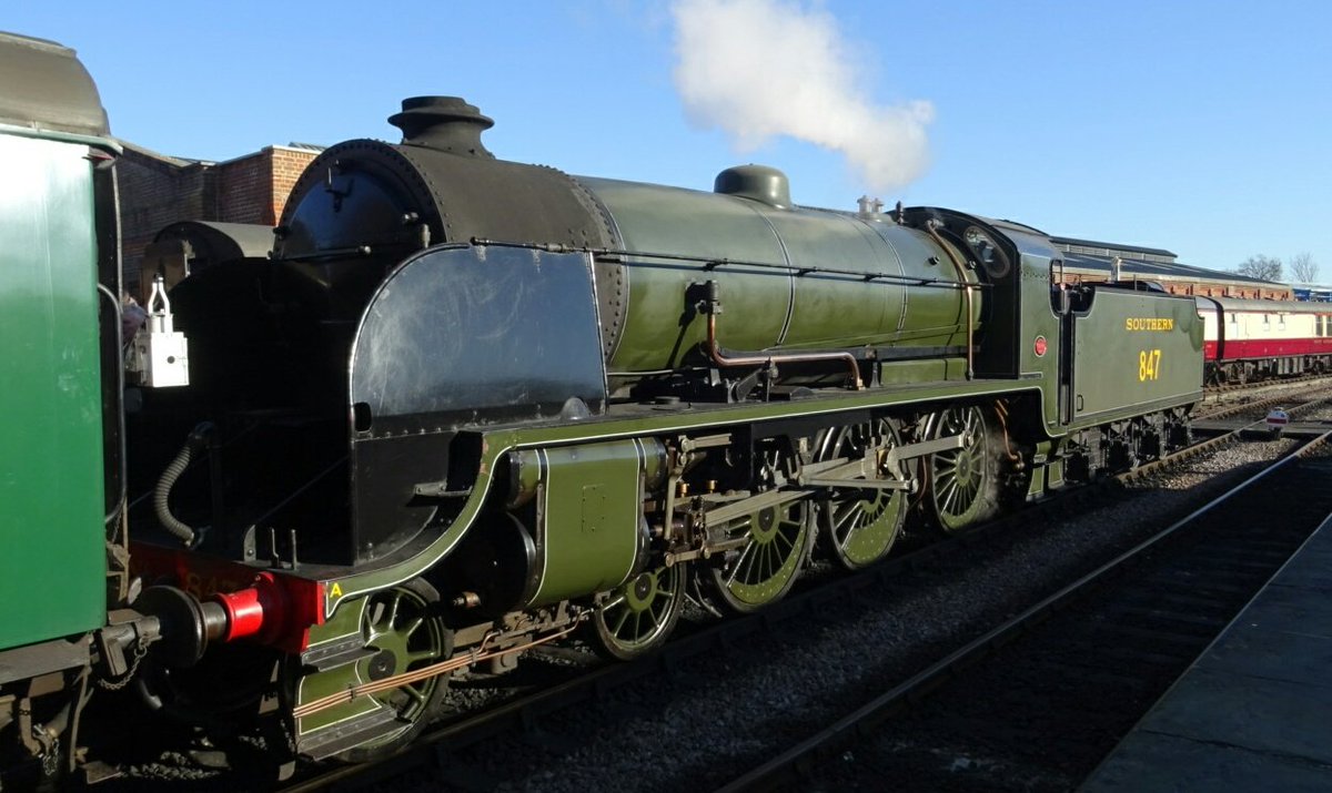 happymichael's tweet image. Fun sunny day out on the steam trains! @bluebellrailway #choochoo