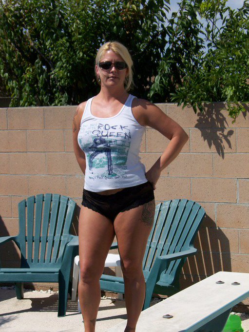 Throw back photo set, pool side! https://t.co/vzDF2YXRIV https://t.co/ZttL681WPD<a href="/tag/bigolive"class="tags"><span>#bigolive</span></a>