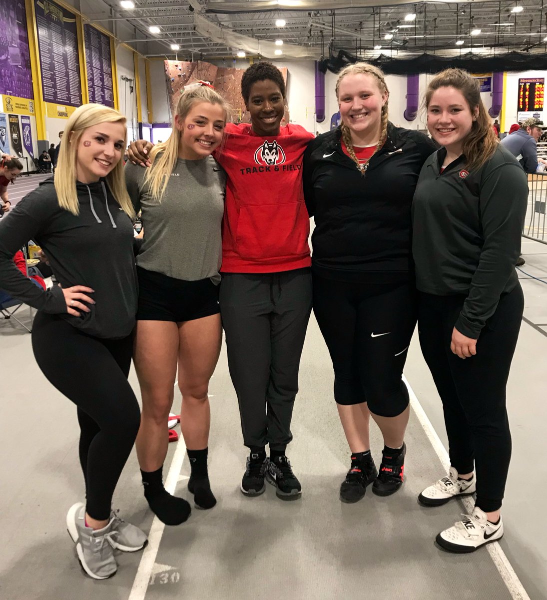 Coach_MCarter15's tweet photo. S/o to these ladies for trusting me and the process! After all the nights of wanting to give up, we made it through Part I!! It’s only up from here! #ThrowThings #ThrowsSquad #HuskiesThrow #WoofGrr🐾❤️ https://t.co/X59FUY6zSR