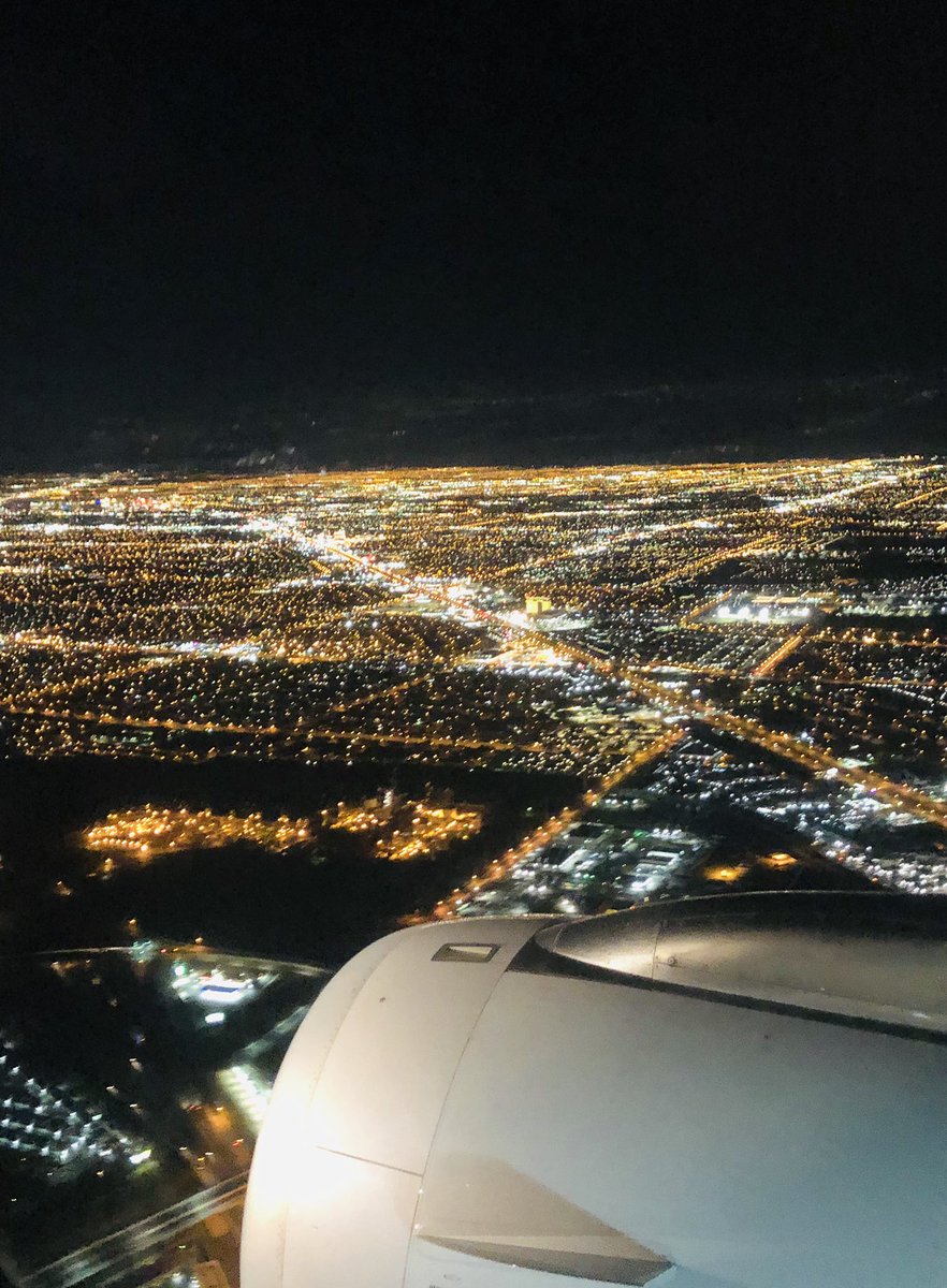 PhillySnapBooth's tweet photo. Finally arrived to Vegas for the #PBX2019 I can’t wait to meet other booth owners 🙌
#photoboothconventions #photoboothbusinessowners #photobooth https://t.co/Cfsl2S3BYq