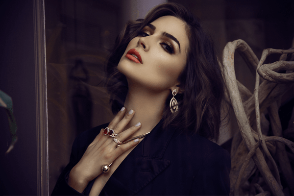 LittleSuziC's tweet photo. As I get my stuff together, I need to make a couple of stops before hitting the airport. I get into the car and head off and before I know it, Im ready and waiting to get on the plane.. #ExcitingTimes #WorkingGirlProblems #Offline 💋 https://t.co/24OZiyDZ50