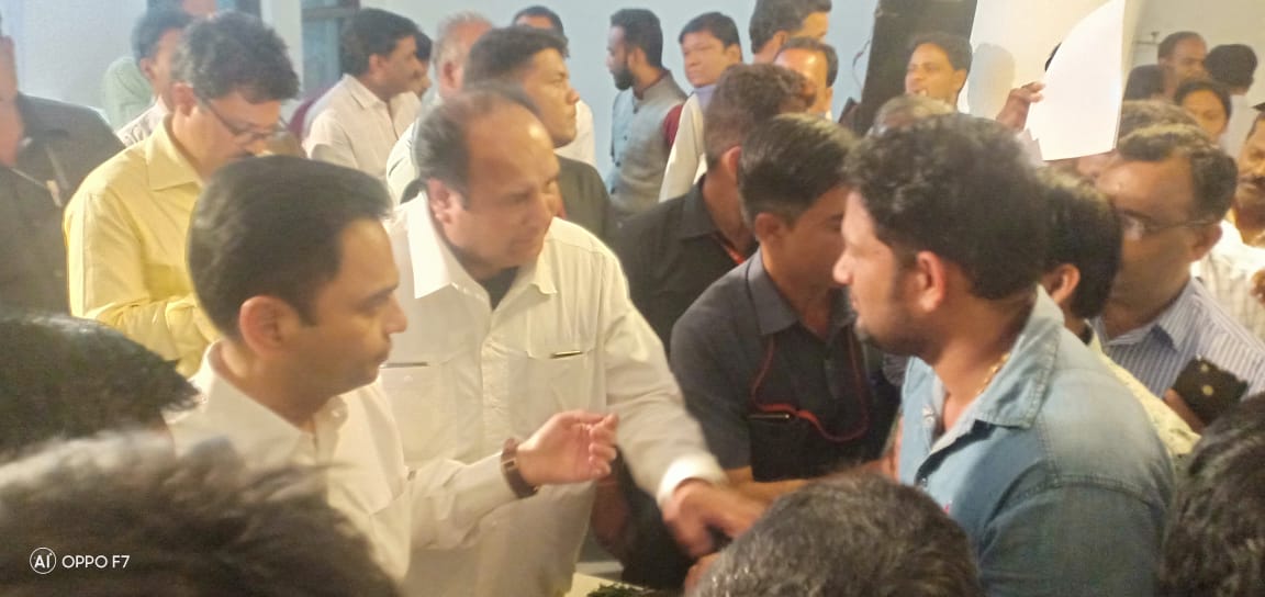 vikrant235623's tweet photo. @MpswanU @PcSharma_24 @NakulKNath @CMMadhyaPradesh @JM_Scindia @digvijaya_28 @OfficeOfKNath today I meet to son of cm kamal nath (mr nakulnath ji) and local mla deepak saxena ji for swan related issue...So please sir resolve this issue https://t.co/GcpQAga2xx