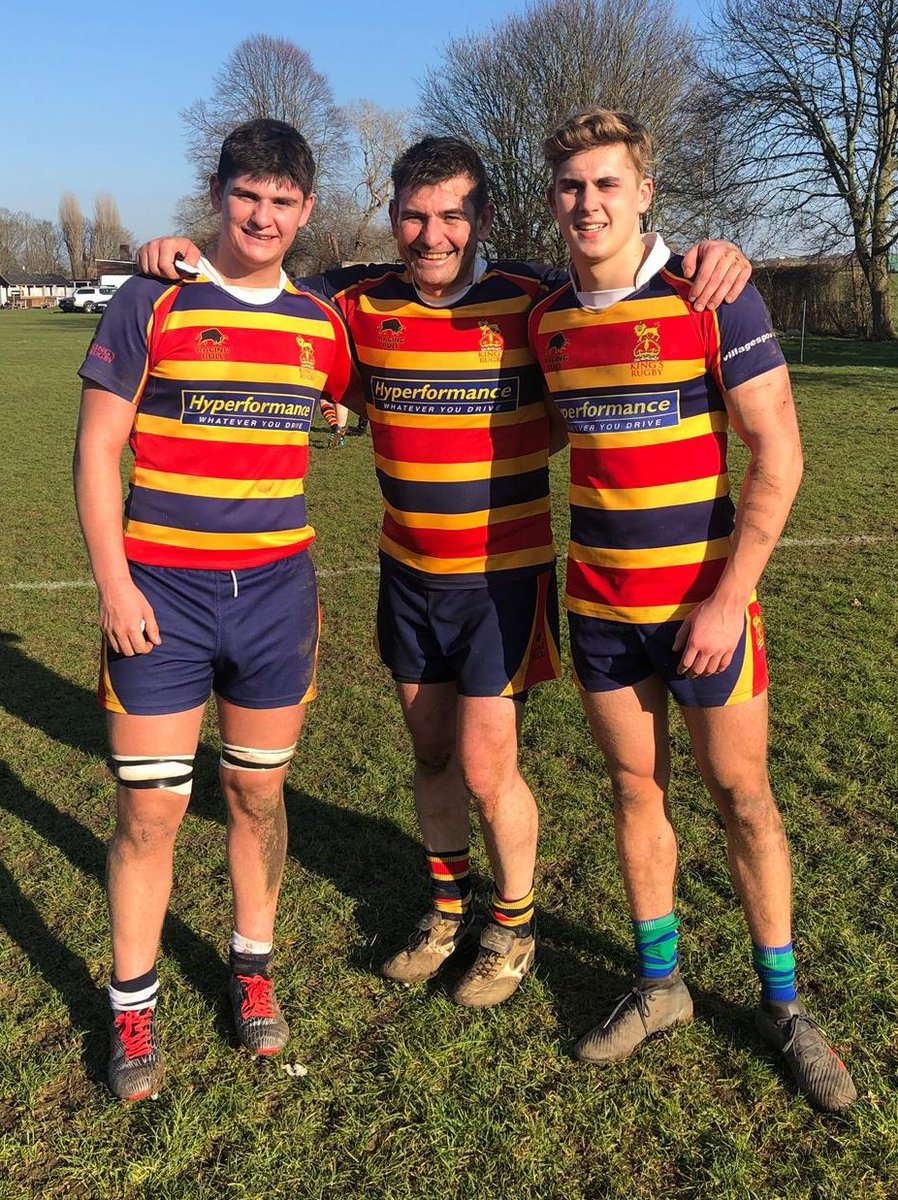 KingsrugbyUK's tweet image. A full range of ages on display for the Vets yesterday with a few 'seasoned' warriors running out along side the next generation of King's stars. 50yrs was the difference oldest to youngest! 👏🦁👑🏉 #GenerationGame #DadsAndLads @woodsy737 @wood_susi @pierrecruelle