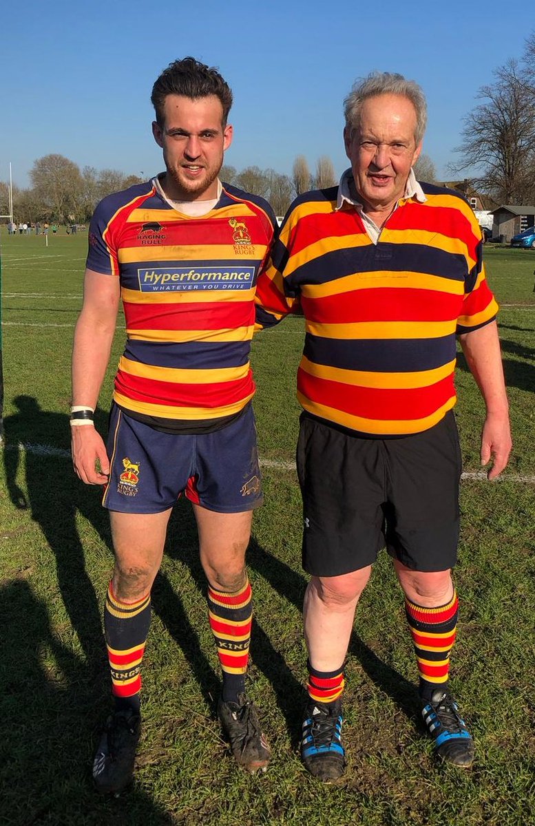 KingsrugbyUK's tweet image. A full range of ages on display for the Vets yesterday with a few 'seasoned' warriors running out along side the next generation of King's stars. 50yrs was the difference oldest to youngest! 👏🦁👑🏉 #GenerationGame #DadsAndLads @woodsy737 @wood_susi @pierrecruelle
