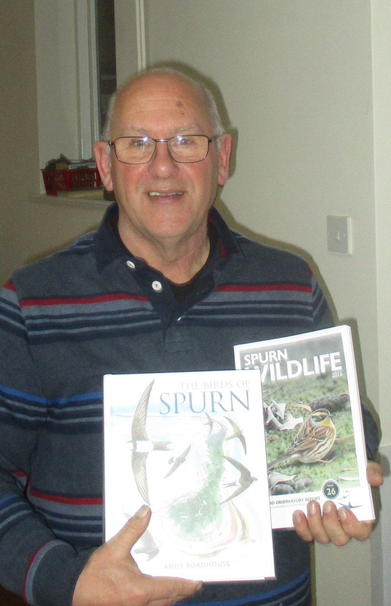 Thewryneck's tweet photo. From White's thrush to collared flycatcher - #Spurn chairman #RobAdams' excellent talk to #Cleethorpes meeting of #Grimsby #RSPB group. Full report at:
https://t.co/AL6wRB3vBN https://t.co/ZXmlNl4qwh