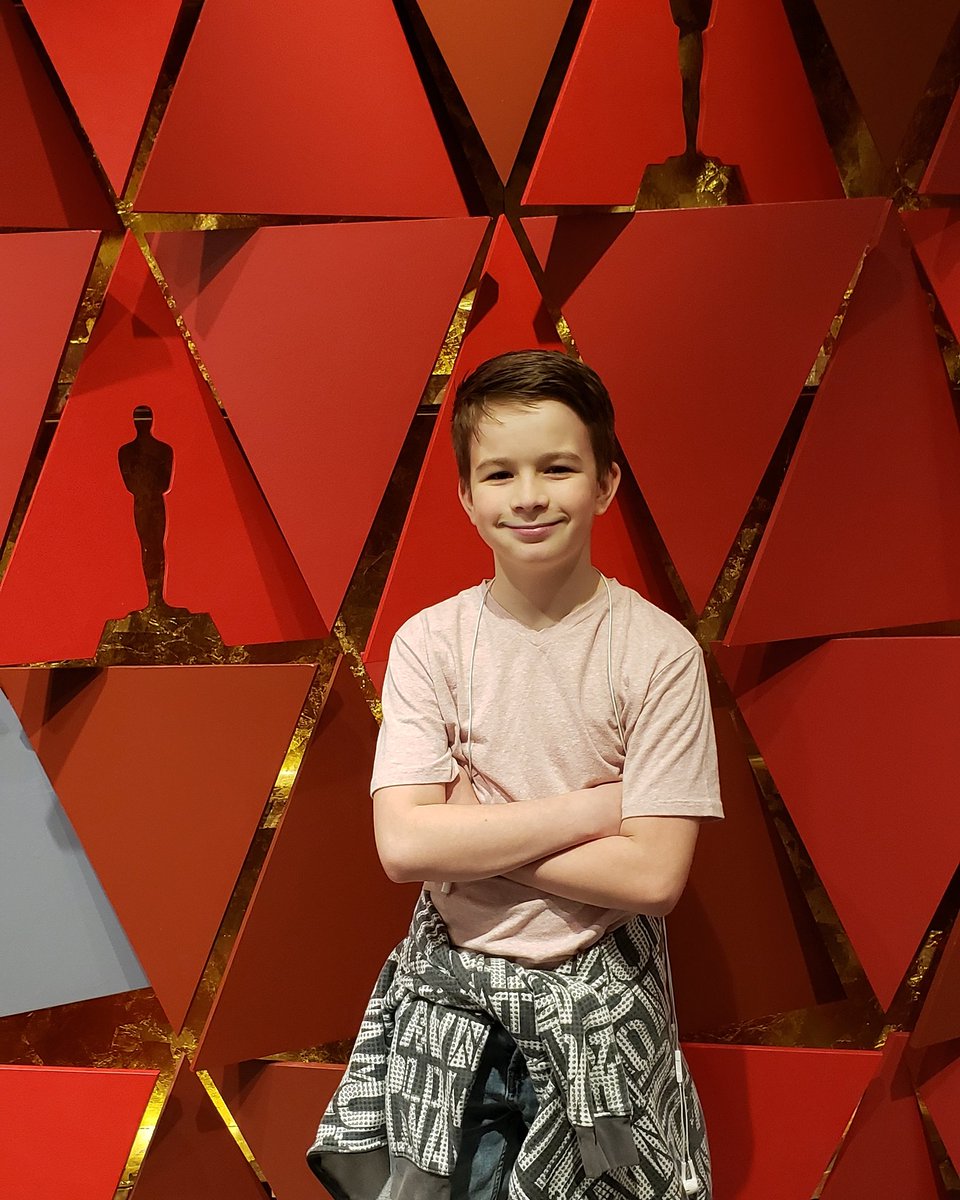 taylorgregory_r's tweet photo. In honor of the Oscars! Why not snap a photo with last year's step and repeat!!❤❤ Who's watching tonight?!? Tell me below!⬇️⬇️
#sundaze #sundaymorning #sunday #sundayvibes #sundayflow #happiness #oscarshop #shoposcar #hollywood #taylorgregory #walkoffame #oscars2019 #oscars https://t.co/CID86Ff4Dz