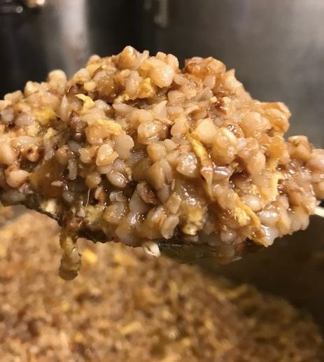 Michaels_Deli's tweet photo. Sunday 3/3 @JArtsBoston #BeyondBubbiesKitchen I'm making Za'atar Kasha Varnishkes! #familyrecipe #familybusiness #jewishfood #noshthis #bbk #delilife #delicatessen #israelifood #foodfestival #kasha #zaatar #eaterboston #bostonfoodies #bestofboston $36 tix
https://t.co/k5224Md6mR https://t.co/PFVqLuigkz