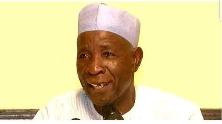 nnekei's tweet photo. A day after election #FreeBubaGaladima is trending and you are busy decieving yourself that Buhari is winning.
Ask yourself why APC e-rats have been so quiet online since morning.
Buhari has lost. 4+0= #BackToDaura2019 by 🐄 Daura Express https://t.co/g6hRtjPpKm