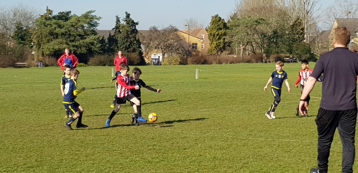 markdfootball1's tweet photo. Lovely game today between @PinnstarsFC U10 Lions and @ParkfieldYFC 

Both teams performed superbly, a delight to watch.

#weonlydopositive https://t.co/77tDofz61I