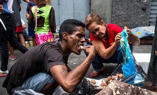 sergiourquidi's tweet photo. They are hungry #tienen #hambre #permitan #ayudahumanitariaparavenezuela #tensesituation #tensasituacion #maduroindiferente #unidos @politicaya @noticiasyaps @notiyacostacen @yafrontera @noticiasyasd https://t.co/izwBCQOy95
