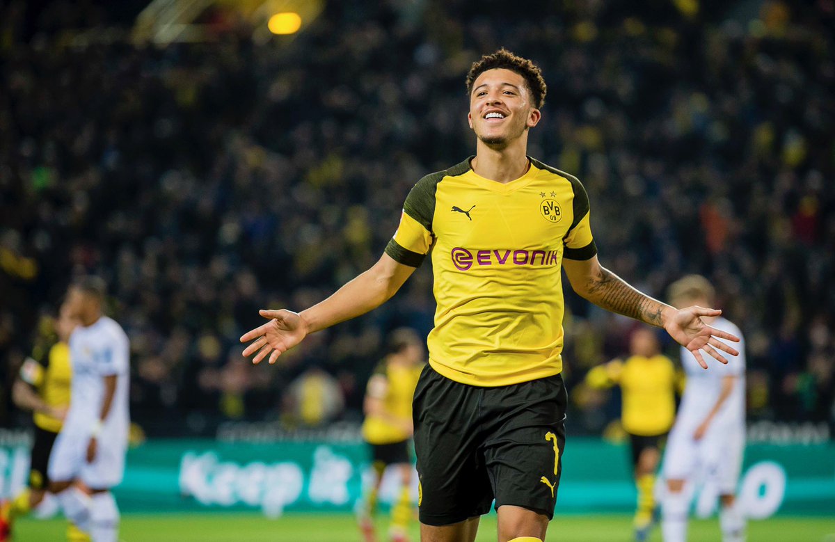 BVB's tweet photo. 🔄 Retweet, wem diese Bilder gefallen. 😉 #BVBB04 2-1 https://t.co/6nR5CjpR1x