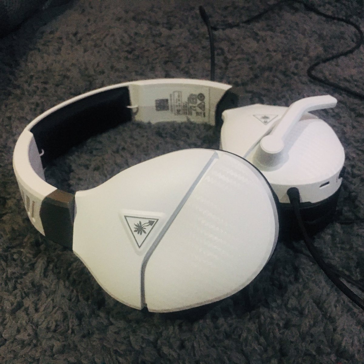 SarahYork_3D's tweet photo. Got new replacement @TurtleBeach headset for first time in 8 years xD time for some #ApexLegends ! @PlayApex #recon200 😍 https://t.co/2zSImxRGTO