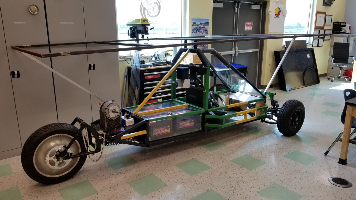 HarmonicsSolar's tweet photo. The solar panel framing is done and now being attached to the car. We're getting ready for Charro Days Parade on March 2nd 😎 https://t.co/bNmuYQgWhx