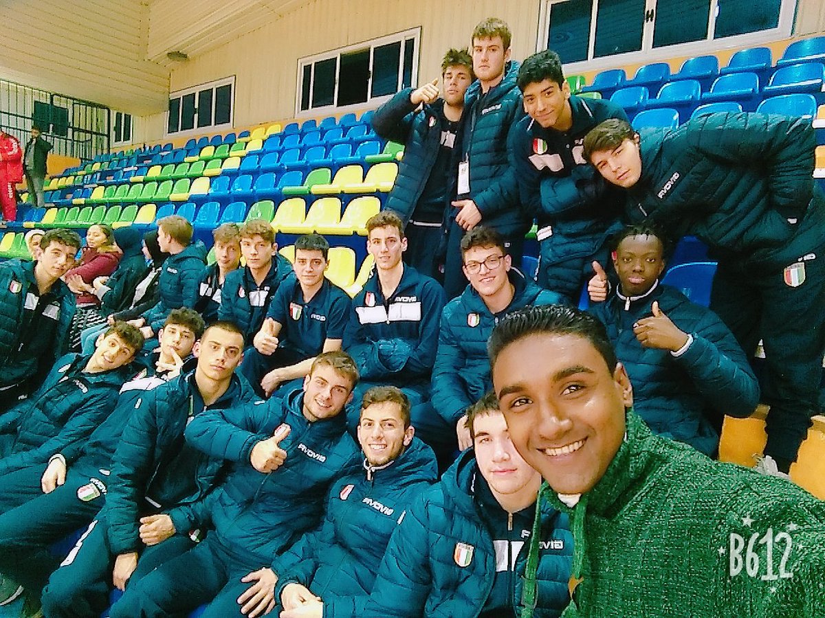 Captain_Ahmed_B's tweet photo. Italy handball team https://t.co/rdyMJBg50N