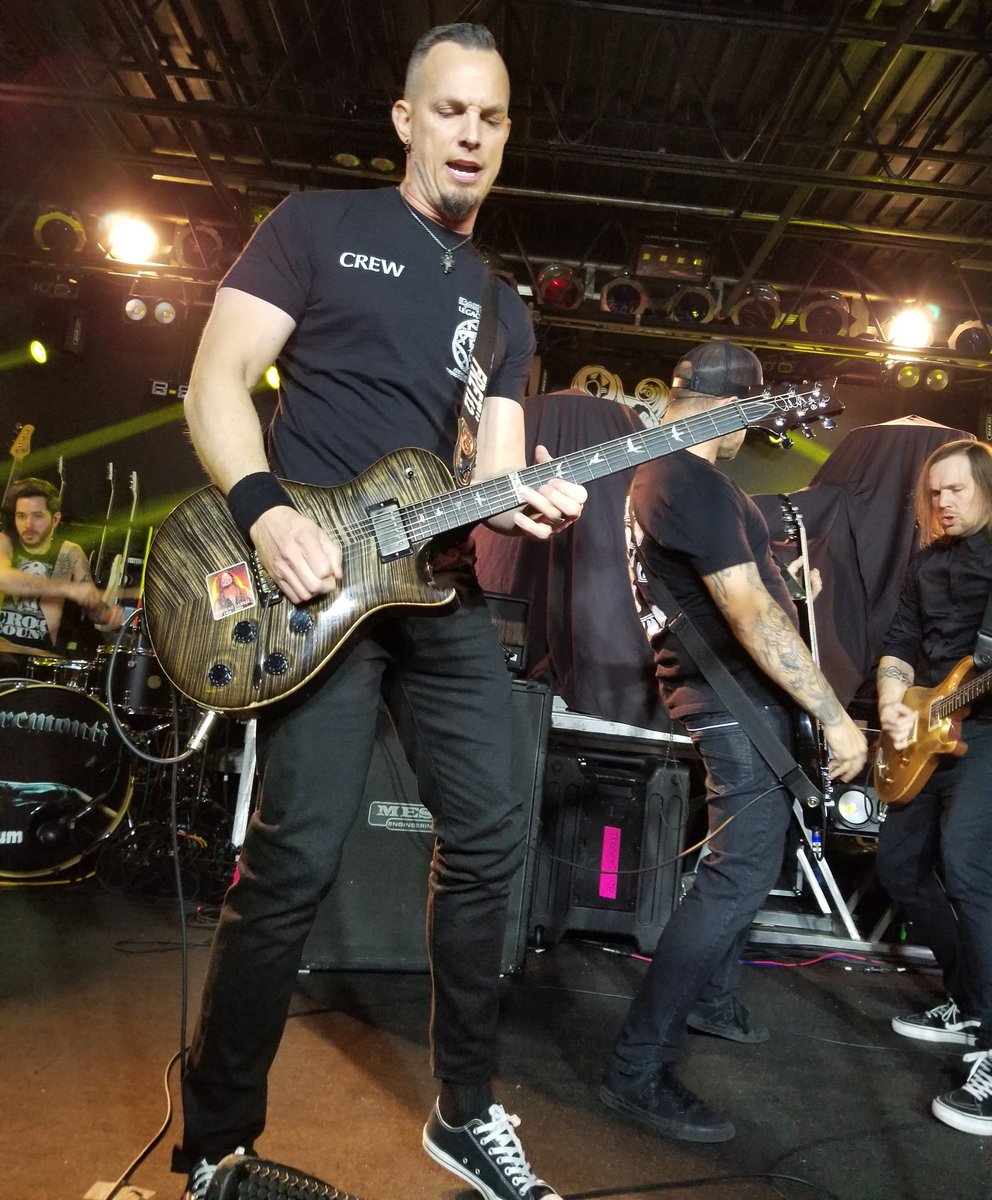 TremontiWW's tweet photo. TREMONTI owned the Machine shop in Flint MI last night! https://t.co/Z3wa0UwtLC