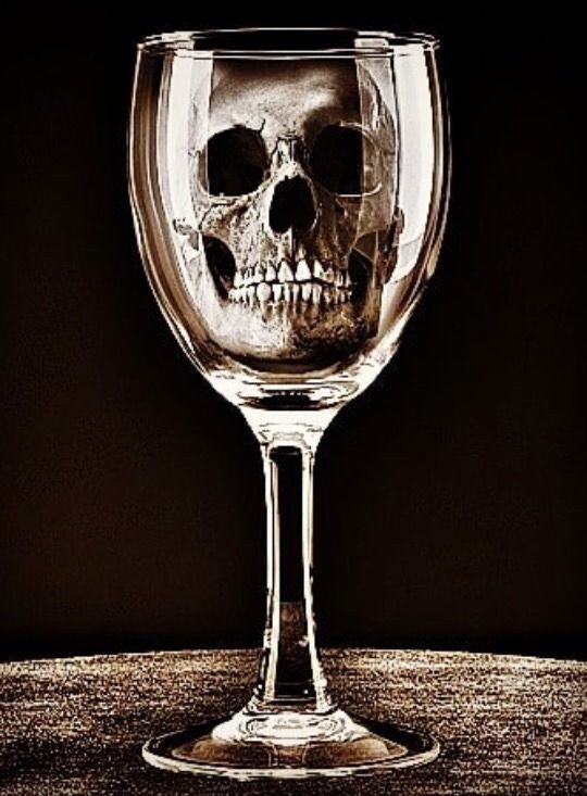BunnieKat1962's tweet photo. Cheers everyone!
#DisasterDinnerParty
@MadmMonstrosity
@SchreinerSue
@turbokat42
@Super_Beppo
Drink to #love & #horror
#Valentween https://t.co/C8Ns4D9ND4