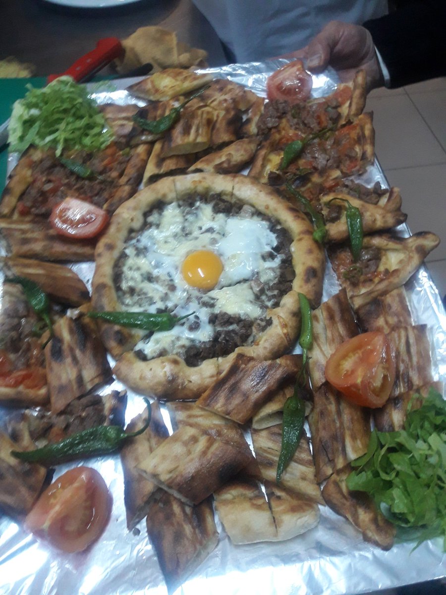 PideGurmesi's tweet photo. PİDE https://t.co/Q7yZaIADCP