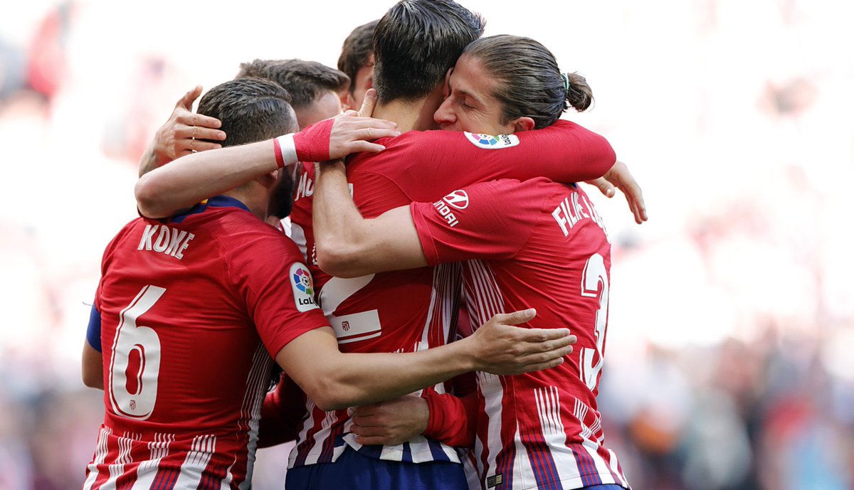 Koke6's tweet photo. Todo OK @AlvaroMorata 👂🏻⚽👌🏼😜 ¡Gran victoria @Atleti! 🚀🔴⚪🔴 https://t.co/fPNrhc7Mct