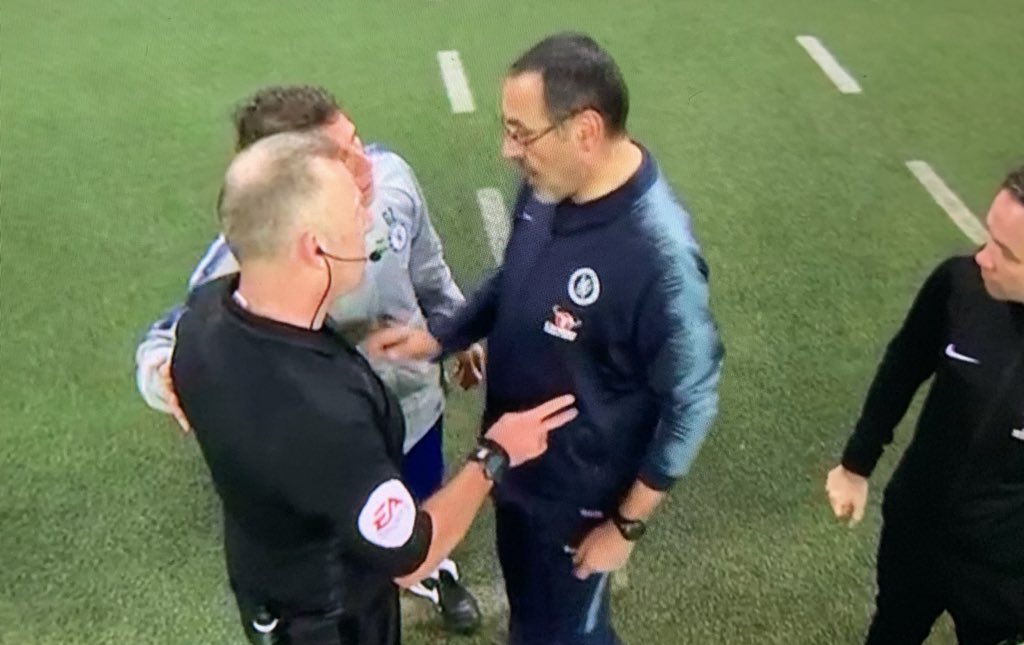 Chelsea goalkeeper refuses to come off the field