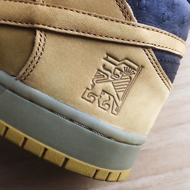 sk8shoesba's tweet photo. Nike SB Dunk Mid Pro “Lewis”
•
#nikesb #nikeskateboarding #nikesbdunk #nikesbdunkmid #nikesbdunkmidpro #dunkmidpro #nikedunk #nikedunks #15YearsofSBDunk #lewisforever #lewismarnell •
#sk8shoesba #skateshoes #skatelife #skateboarding #skateboard
•
#r… https://t.co/8ecevrIfea https://t.co/vF326Eas4M