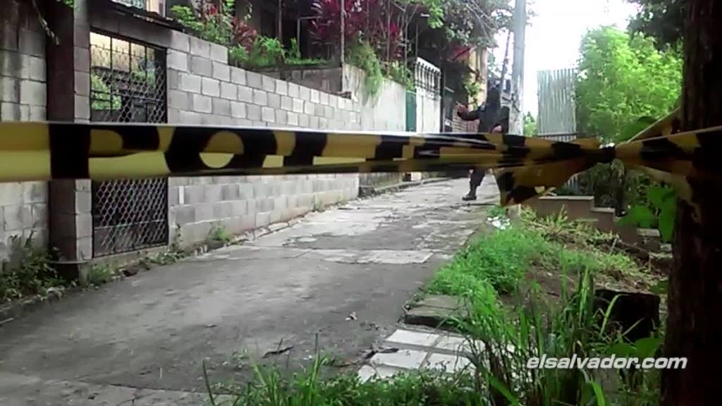 DiariotrvCom's tweet photo. #Dos #hombres fueron #acribillados por sujetos desconocidos en #Ciudad #Delgado
https://t.co/HYgeaeWNb3
#Noticiaas #trv https://t.co/VJLEB3iDID