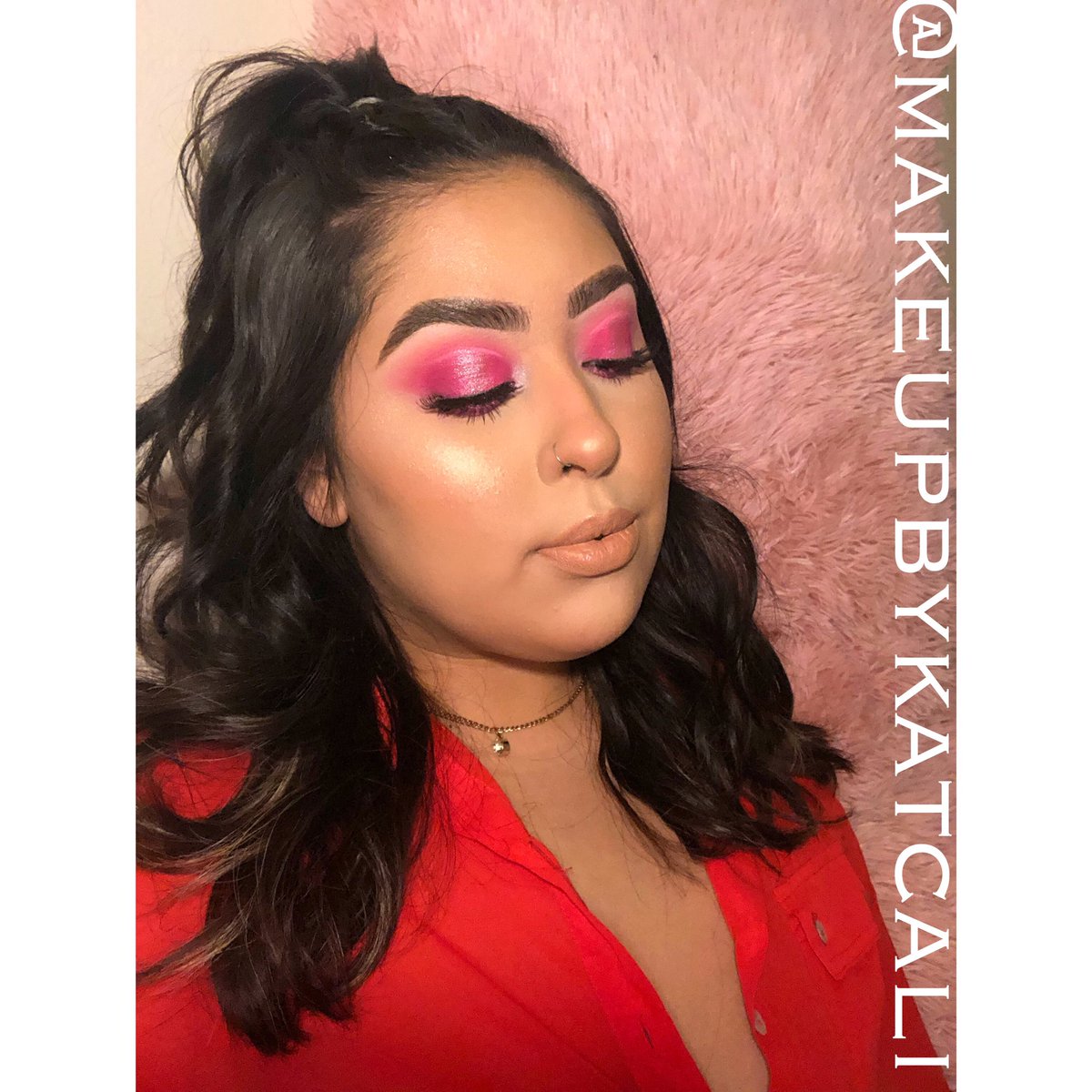 Makeupbykatcali's tweet image. Call me LOVE 💗 ————————-
For more looks follow #plouisebase  #makeupaddict #makeupjunkie #maccosmetics #lifeatloreal #duosavestheday #nyxcosmetics #morphebabe #colourpopme #boxycharm #losangelesmakeupartist #maccosmetics #undiscovered_muas
