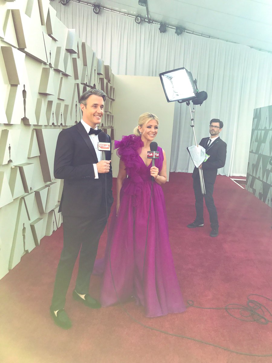 CTV_PR's tweet photo. The big night is just a few hours away and @etalkCTV is red carpet ready! #etalkRedCarpet https://t.co/oRLOLsyKqx