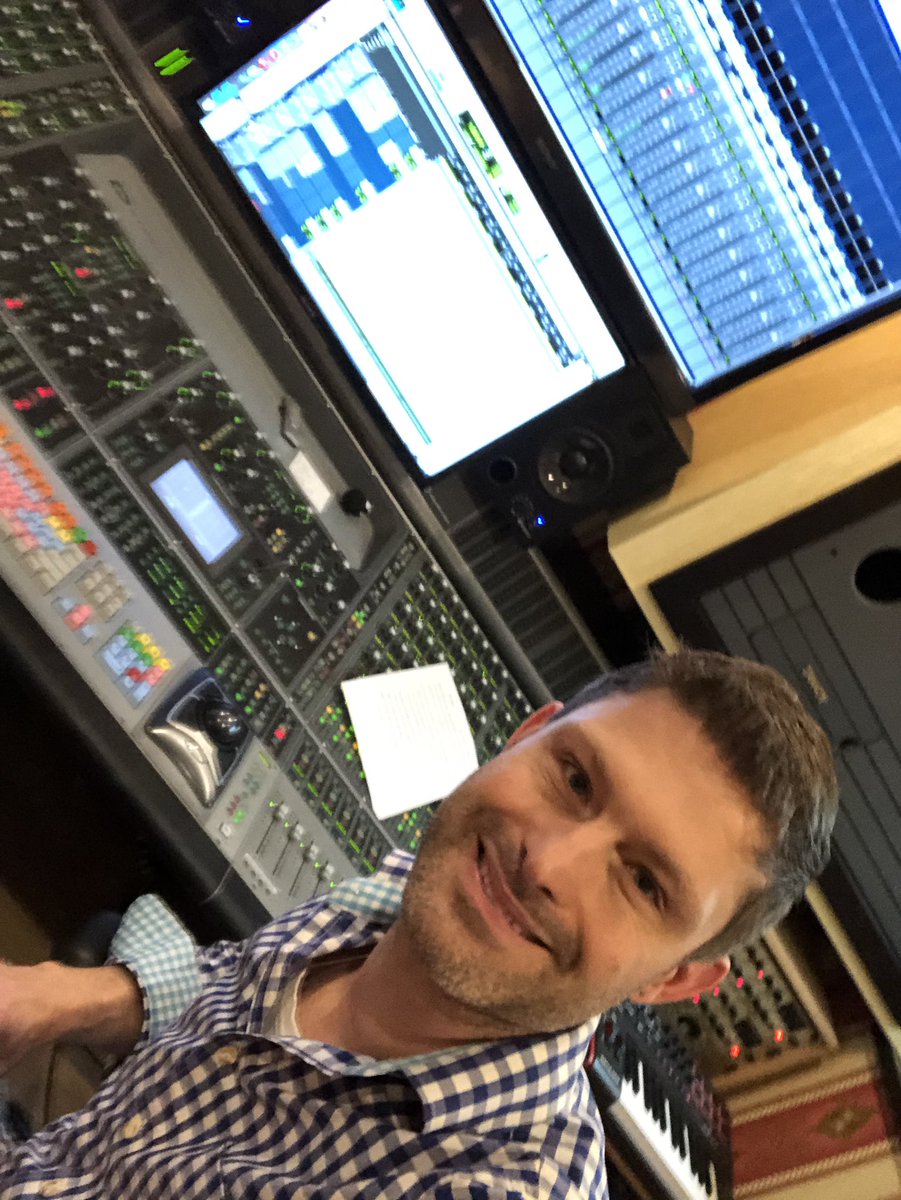 mikesmusicmedia's tweet image. Grüße aus dem Tonstudio!
😊
#avid #dcontrol #2018 #me #today #mikesmusicmedia #plattenfirma #popschlager #produzent #odenwald