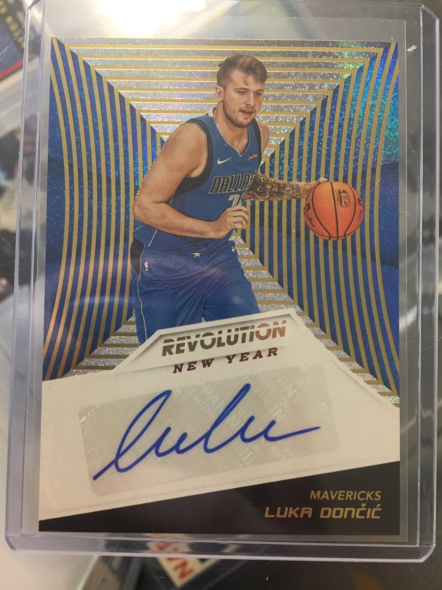 2018-19 <a href="/Panini/">panini</a> Chinese New Year Revolution #Auto of Luka Doncic /77 pulled by Scott. <a href="/beckettmedia/">Beckett Media</a> @SoHobbyGames #lcs #como <a href="/dallasmavs/">Dallas Mavericks</a> @luka7doncic